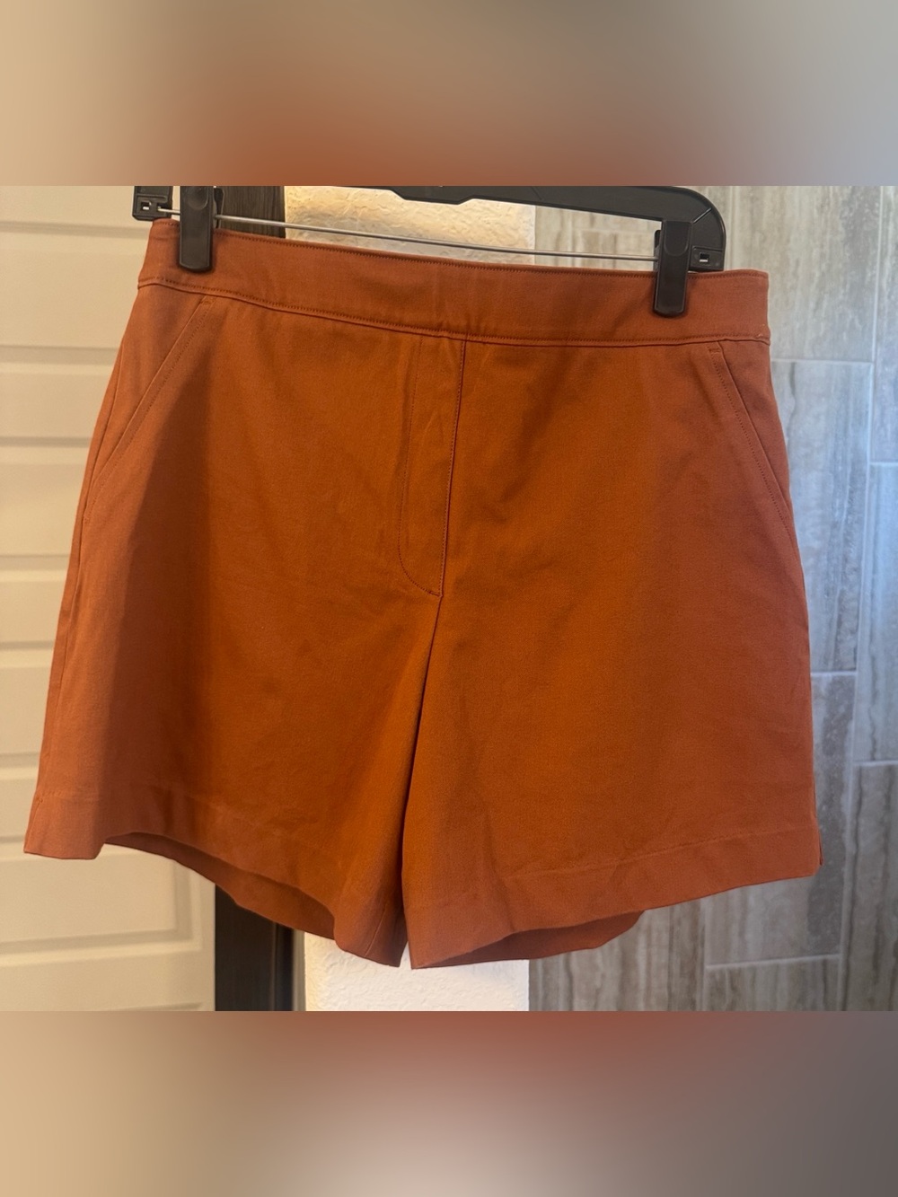 SPANX Polished On The Go Shorts Rust Brown Size Small